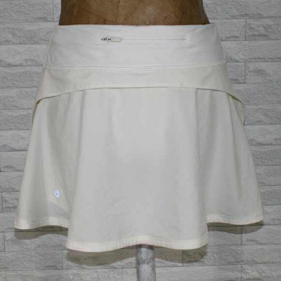 LULULEMON Skort Athleisure Athletic Workout Short Tennis White Pleated 12 - Picture 1 of 12